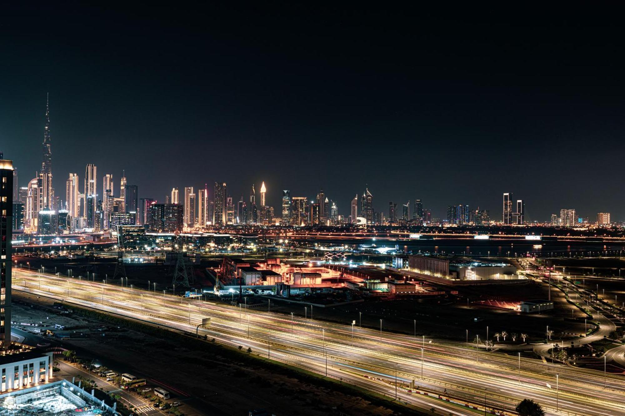 2005 - Modern 3br Apt- Burj Views *