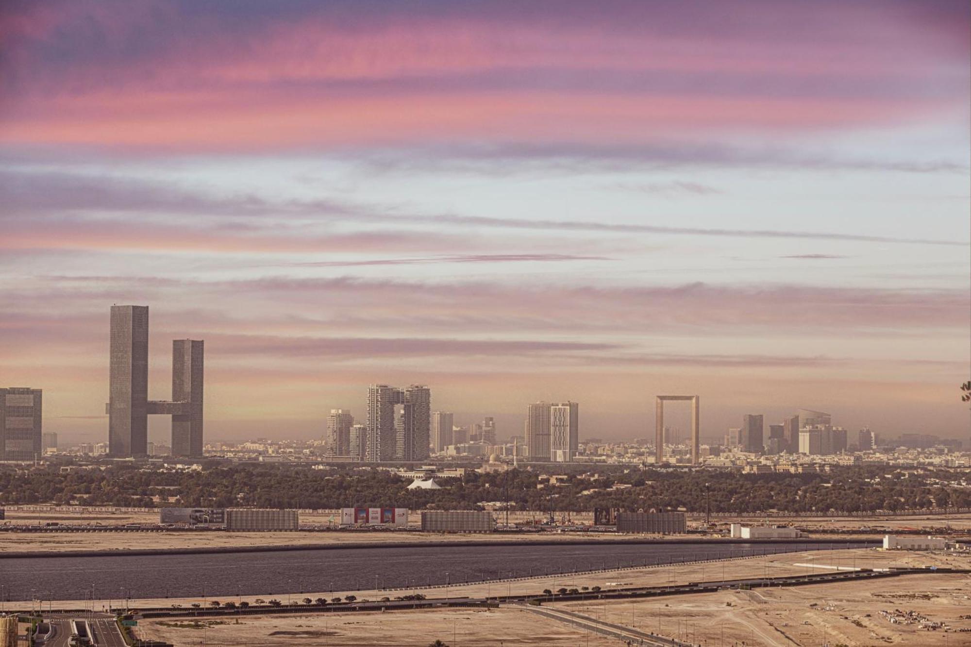 2005 - Modern 3br Apt- Burj Views Apartment *