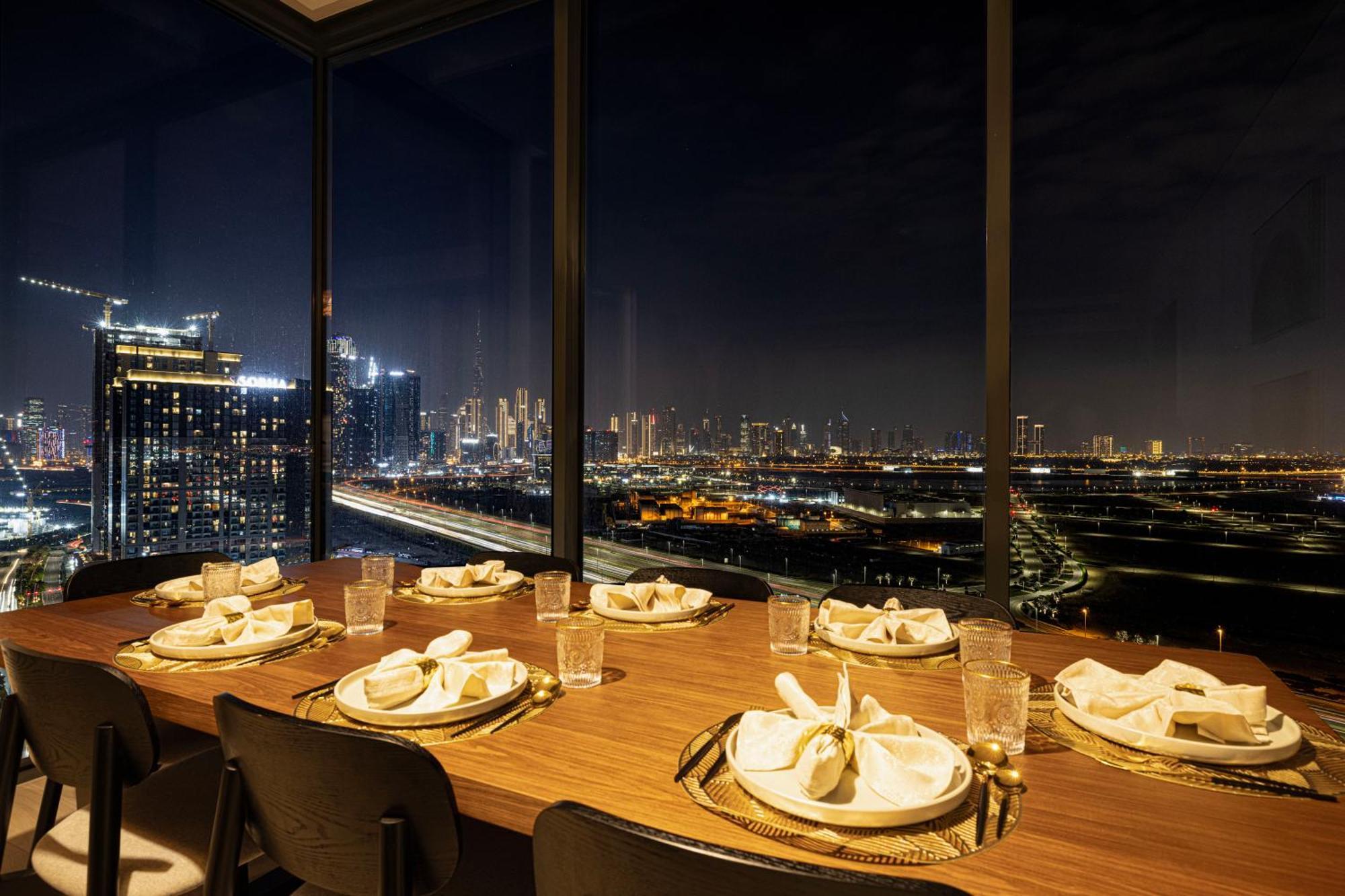 2005 - Modern 3br Apt- Burj Views * Dubai