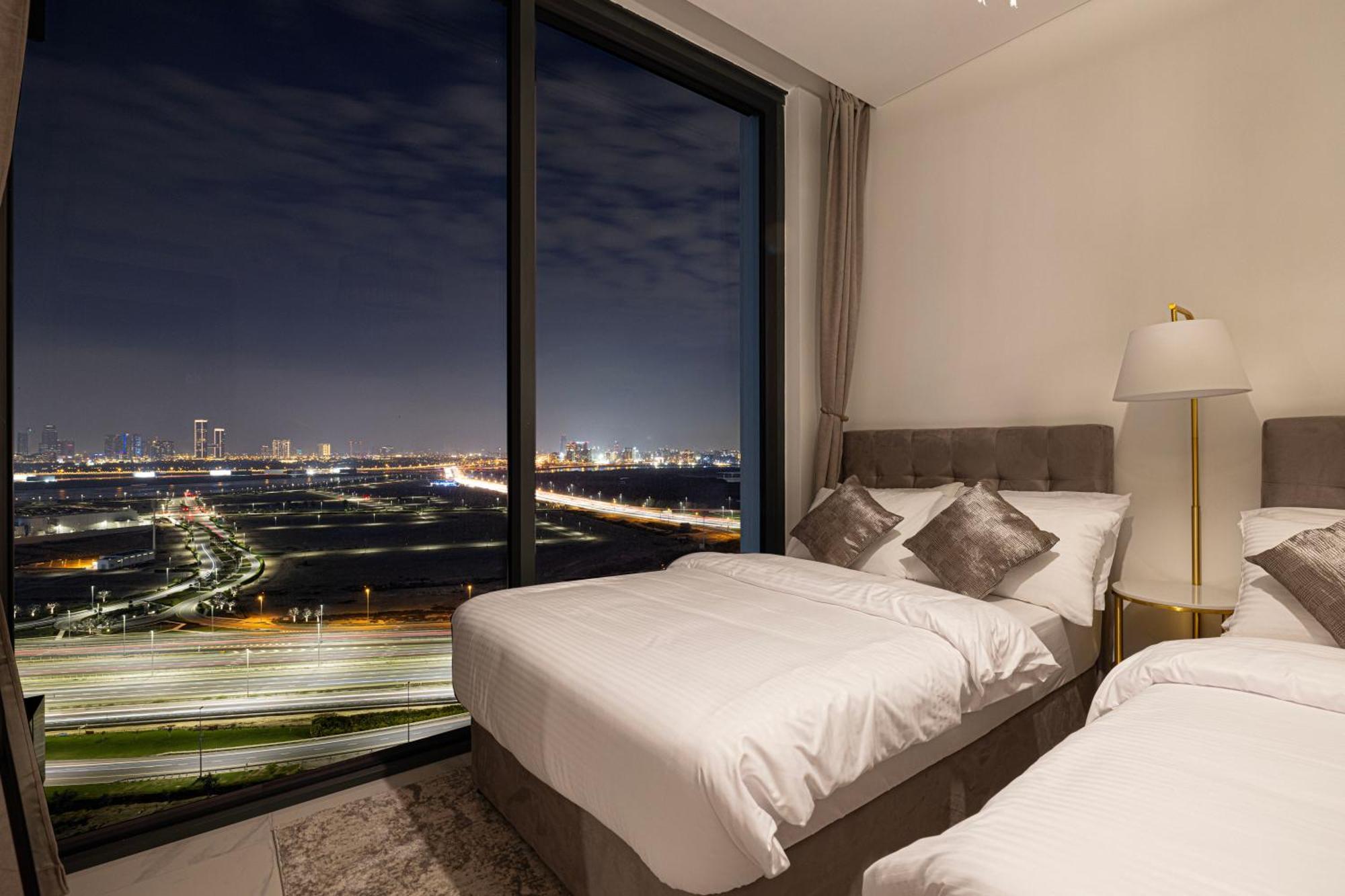 2005 - Modern 3br Apt- Burj Views