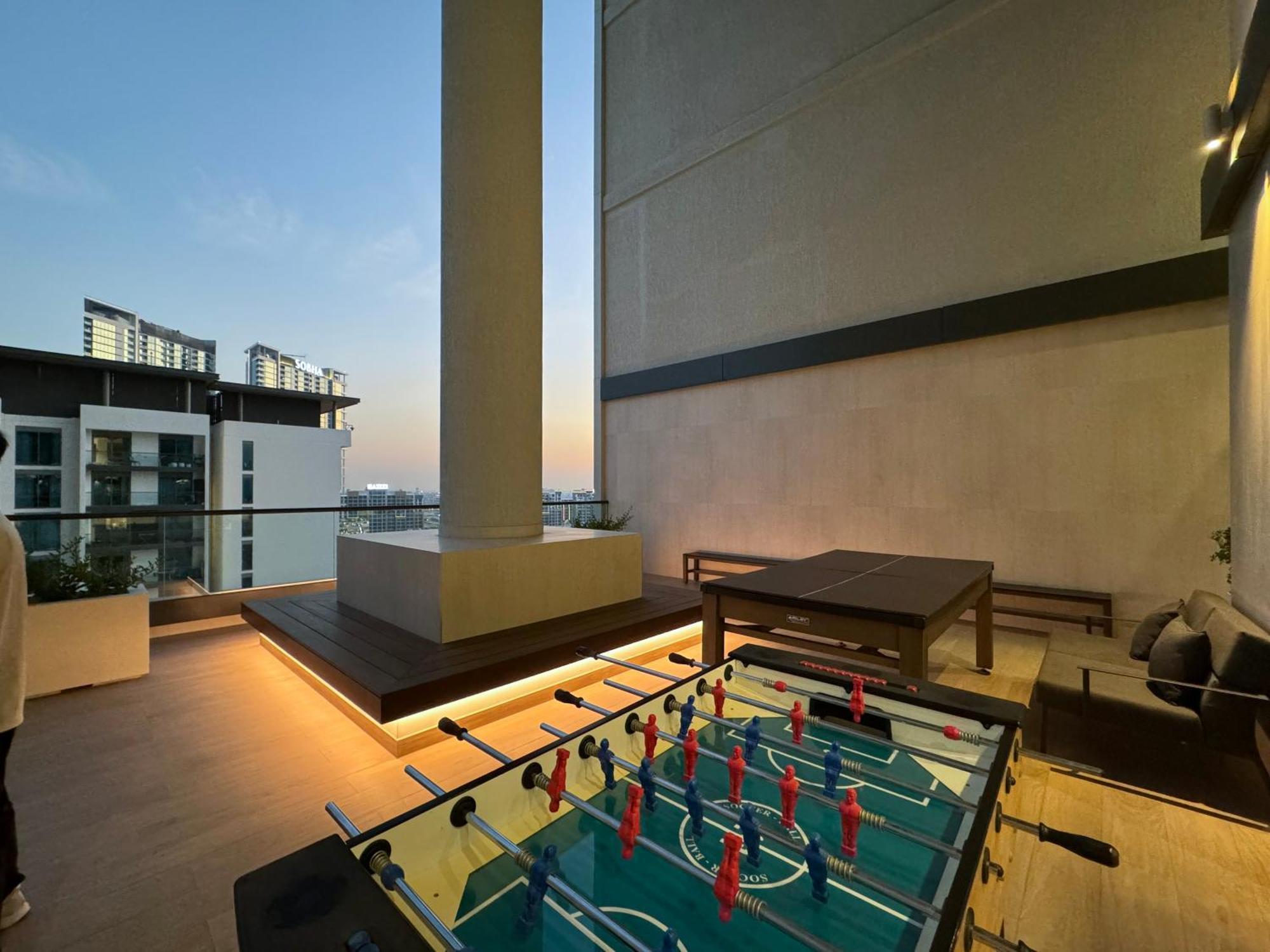 2005 - Modern 3br Apt- Burj Views * Dubai