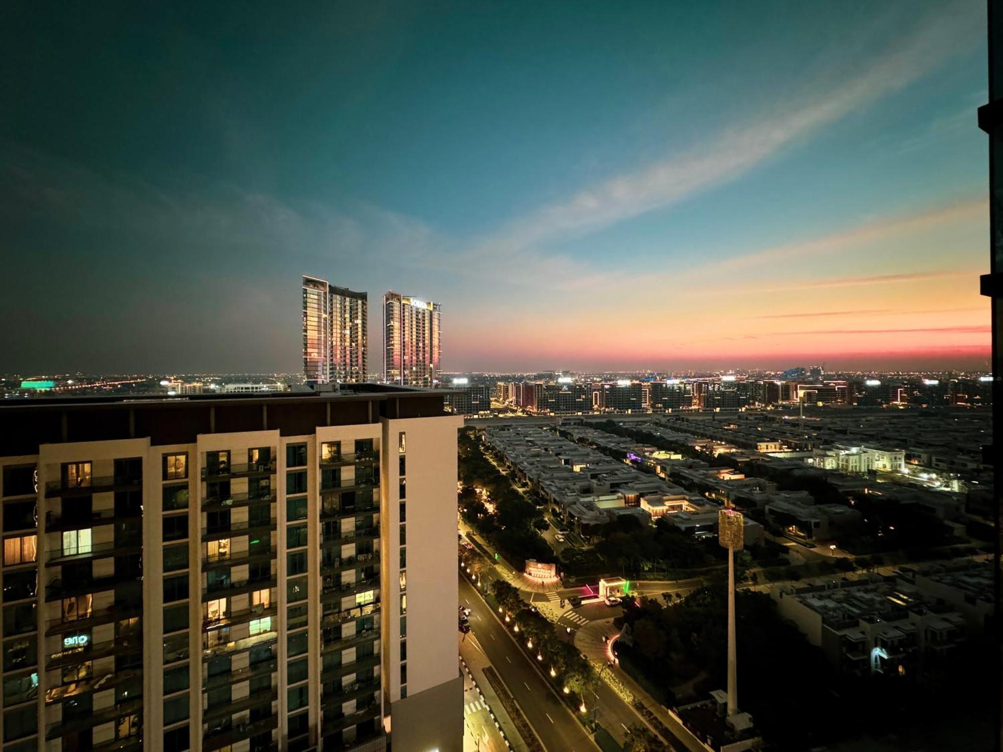 2005 - Modern 3br Apt- Burj Views *