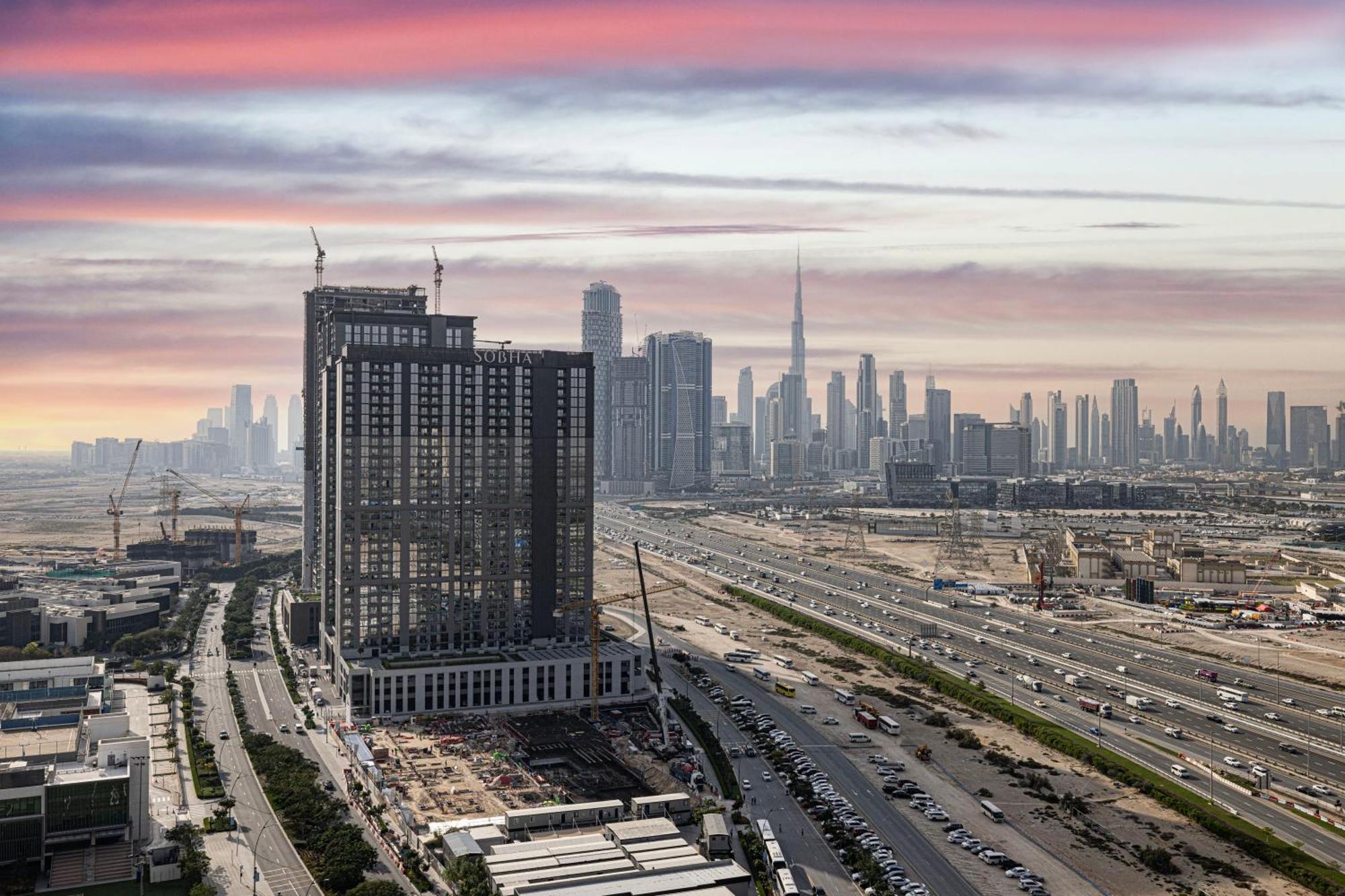 2005 - Modern 3br Apt- Burj Views *