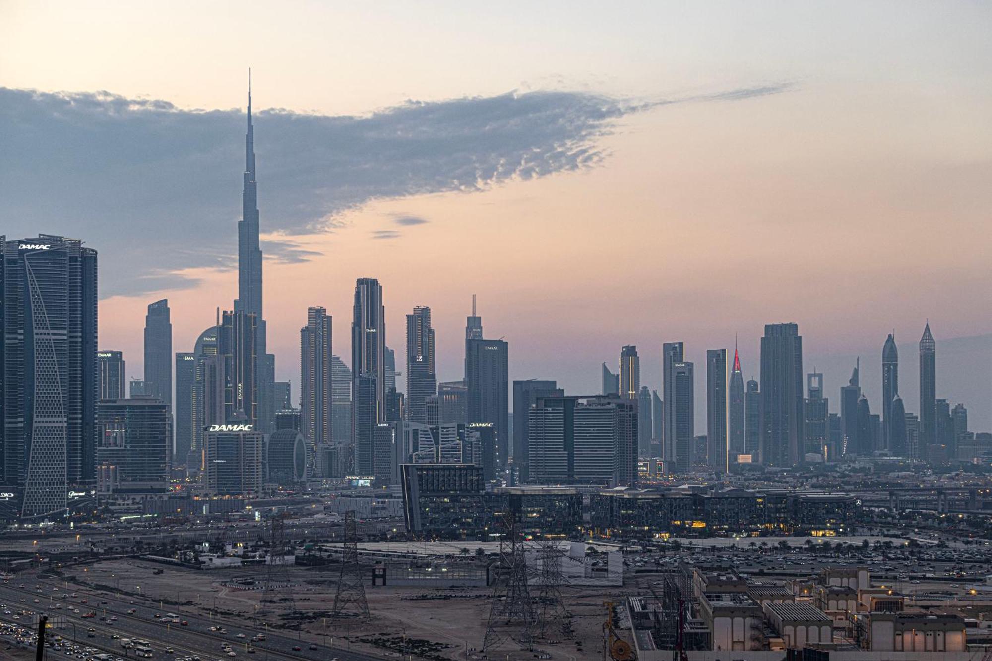 2005 - Modern 3br Apt- Burj Views *