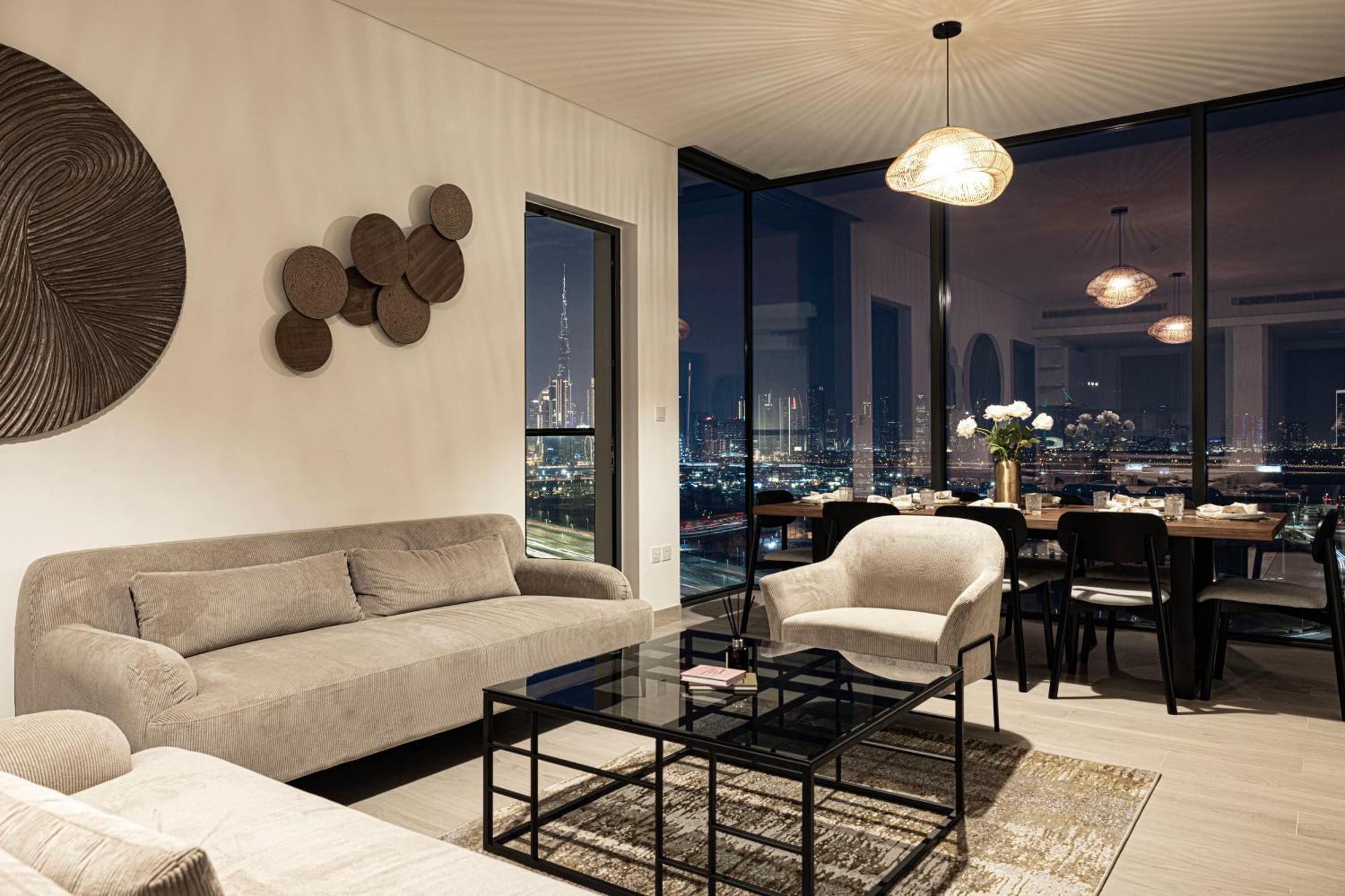 2005 - Modern 3br Apt- Burj Views Apartment