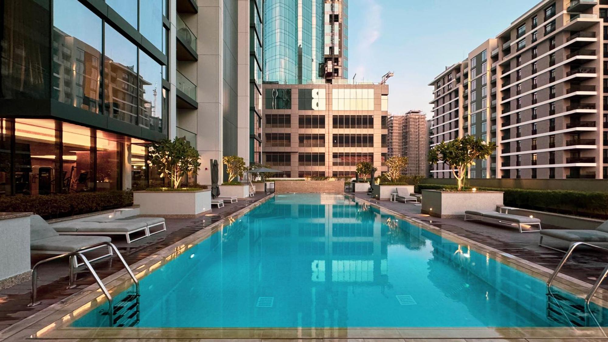 2005 - Modern 3br Apt- Burj Views Apartment Dubai