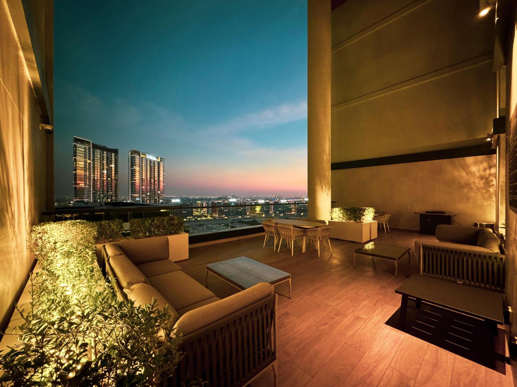 Apartment 2005 - Modern 3br Apt- Burj Views *