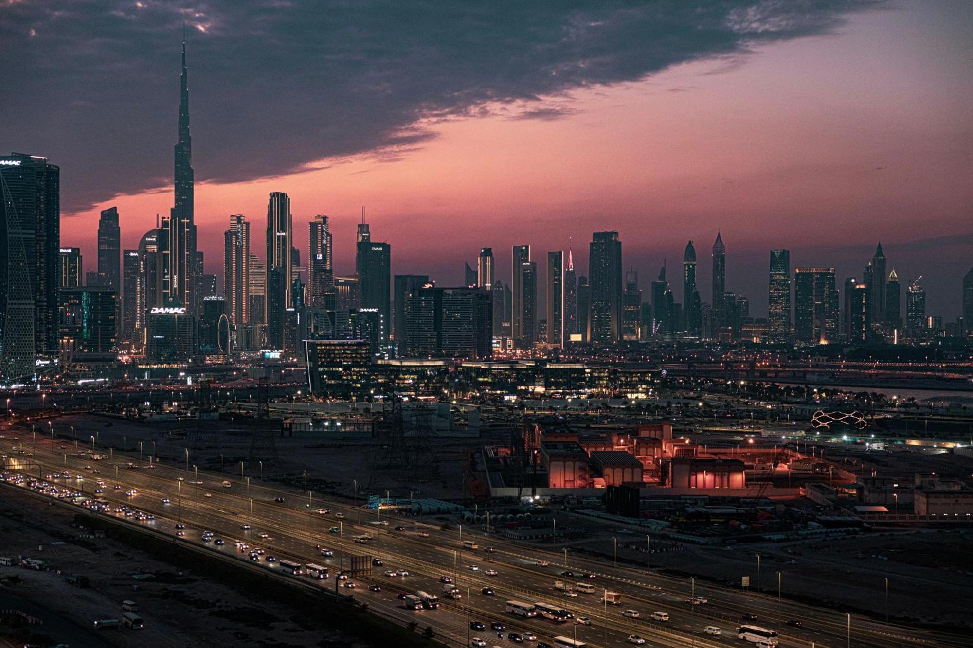 2005 - Modern 3br Apt- Burj Views Apartment *