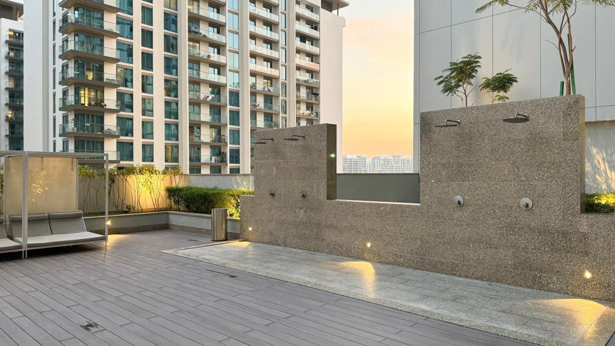 2005 - Modern 3br Apt- Burj Views Apartment Dubai