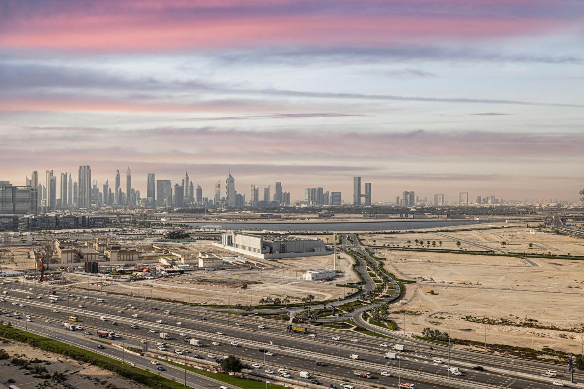 2005 - Modern 3br Apt- Burj Views Apartment Dubai