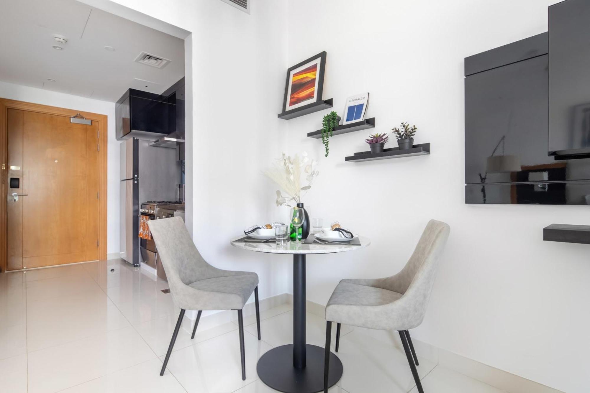 Apartment Frank Porter - Capital Bay Tower B Dubai