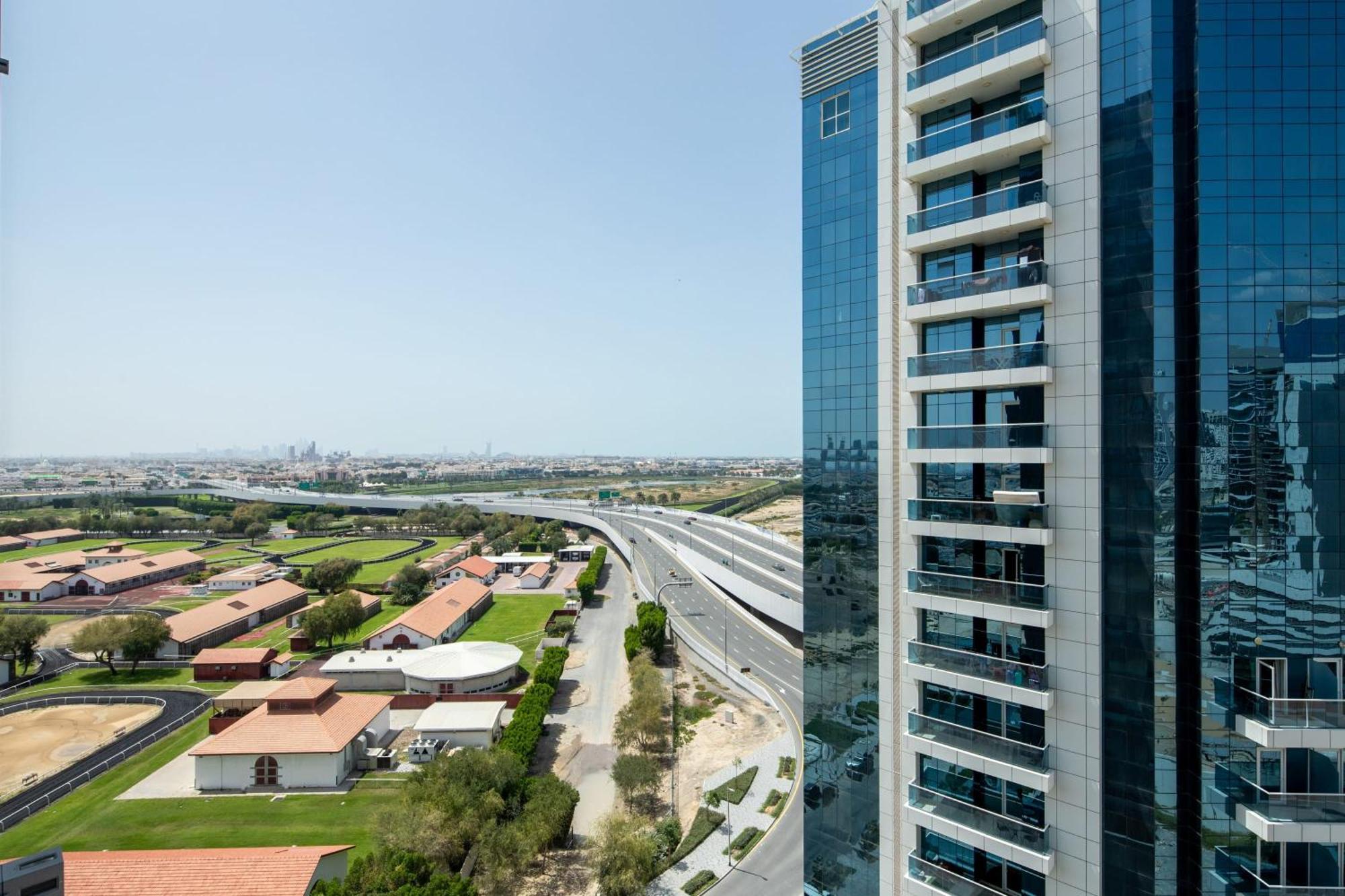 Frank Porter - Capital Bay Tower B Dubai