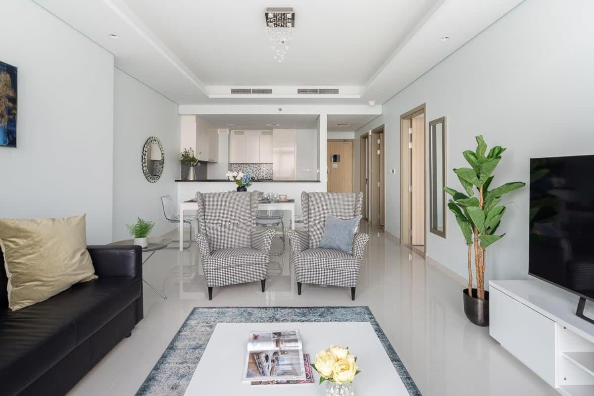 Frank Porter - Paramount Midtown Apartment Dubai