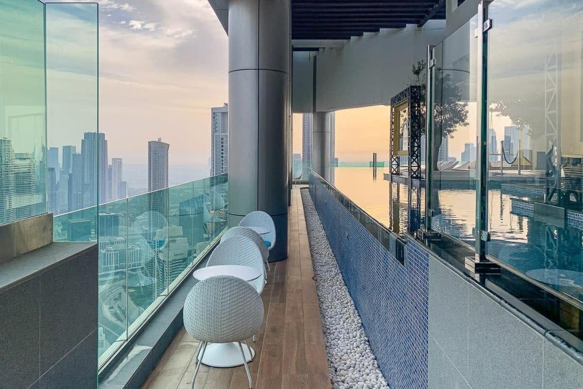 Frank Porter - Paramount Midtown * Dubai