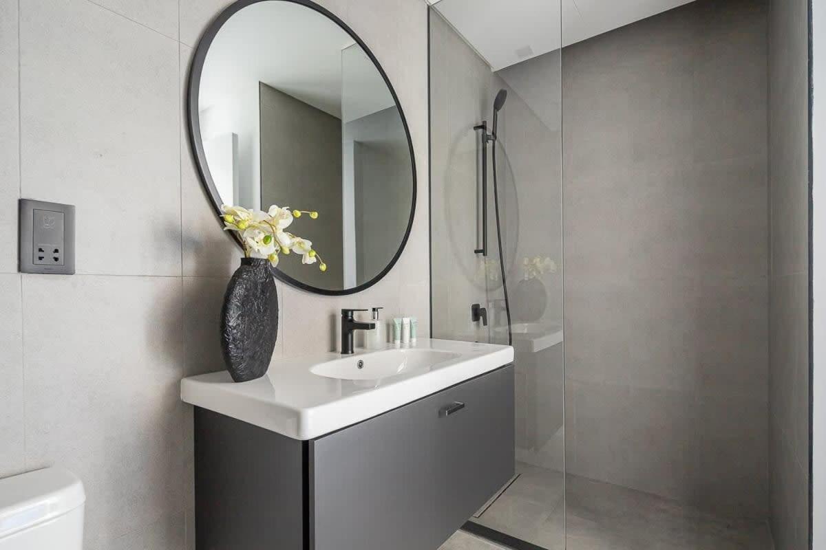 Frank Porter - 15 Northside Tower 1 Apartment Dubai