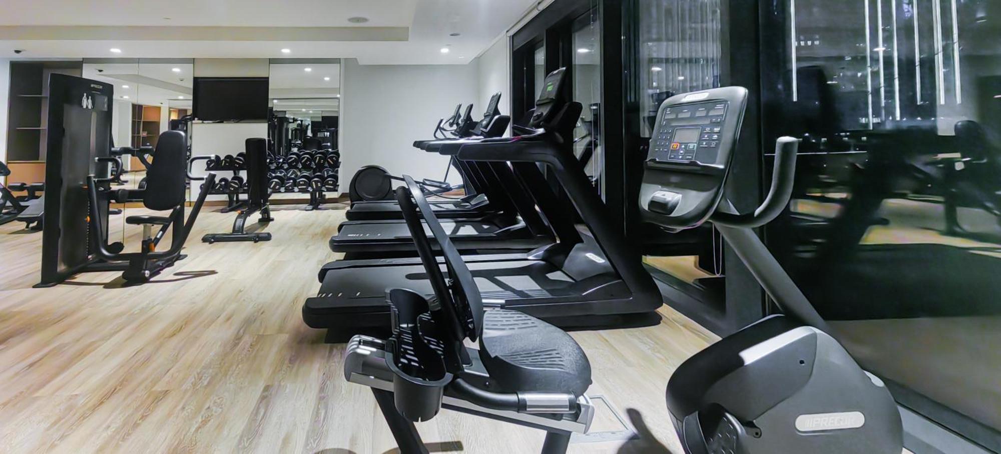 Luxurious 4br W/ Prime Burj Khalifa View Dubai