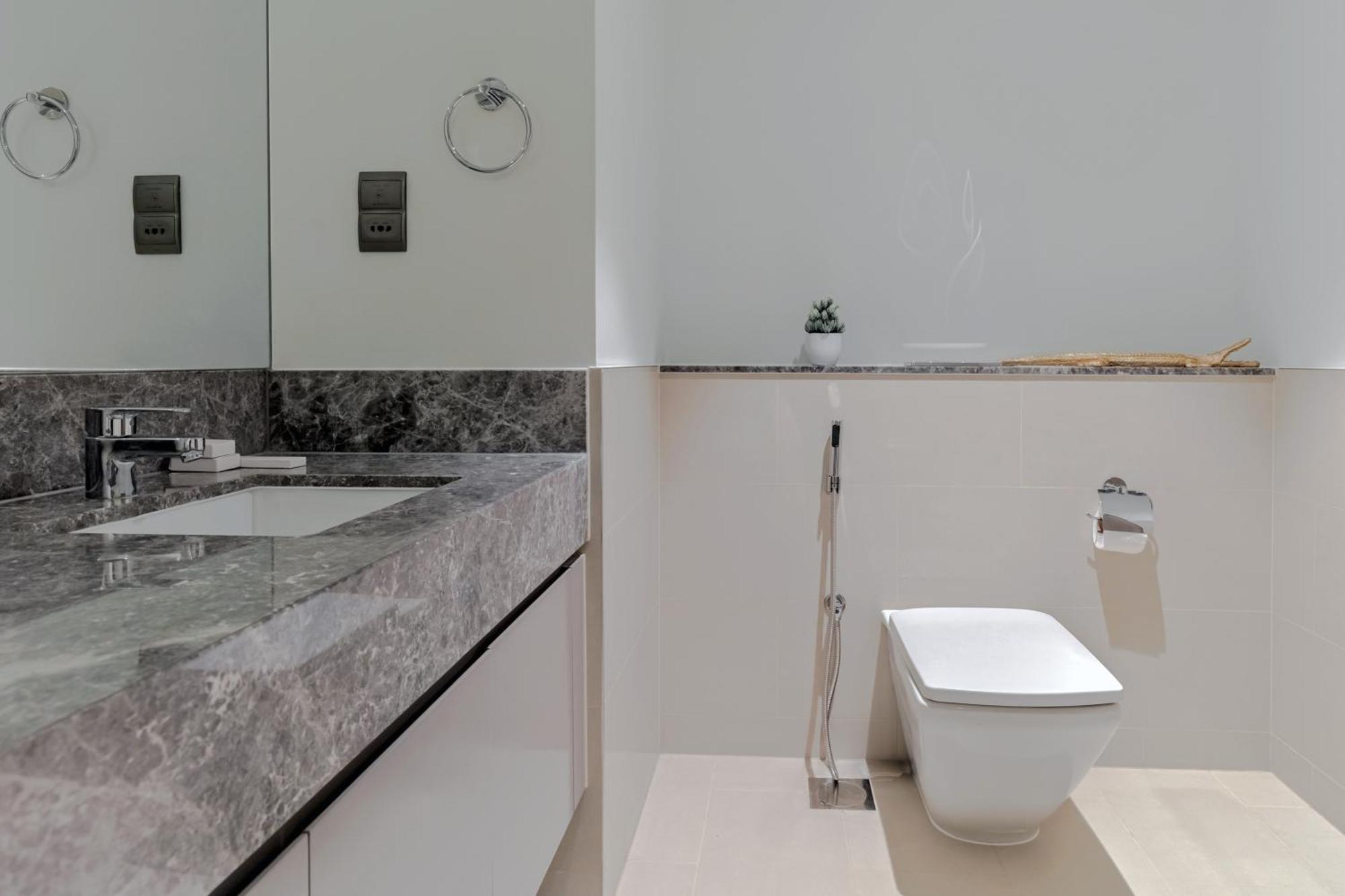 Luxurious 4br W/ Prime Burj Khalifa View Apartment *