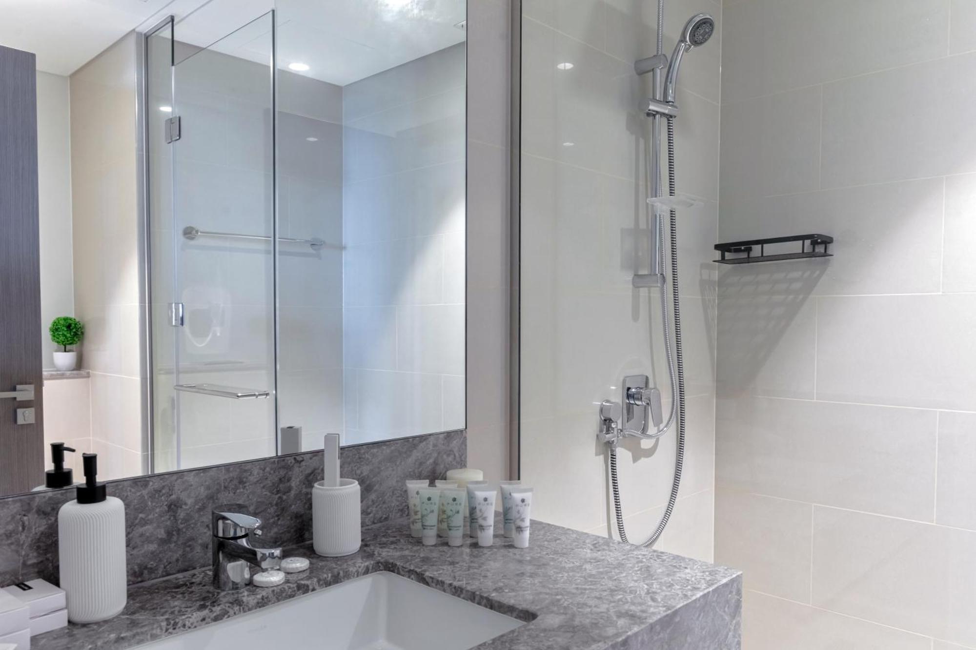 Luxurious 4br W/ Prime Burj Khalifa View Apartment
