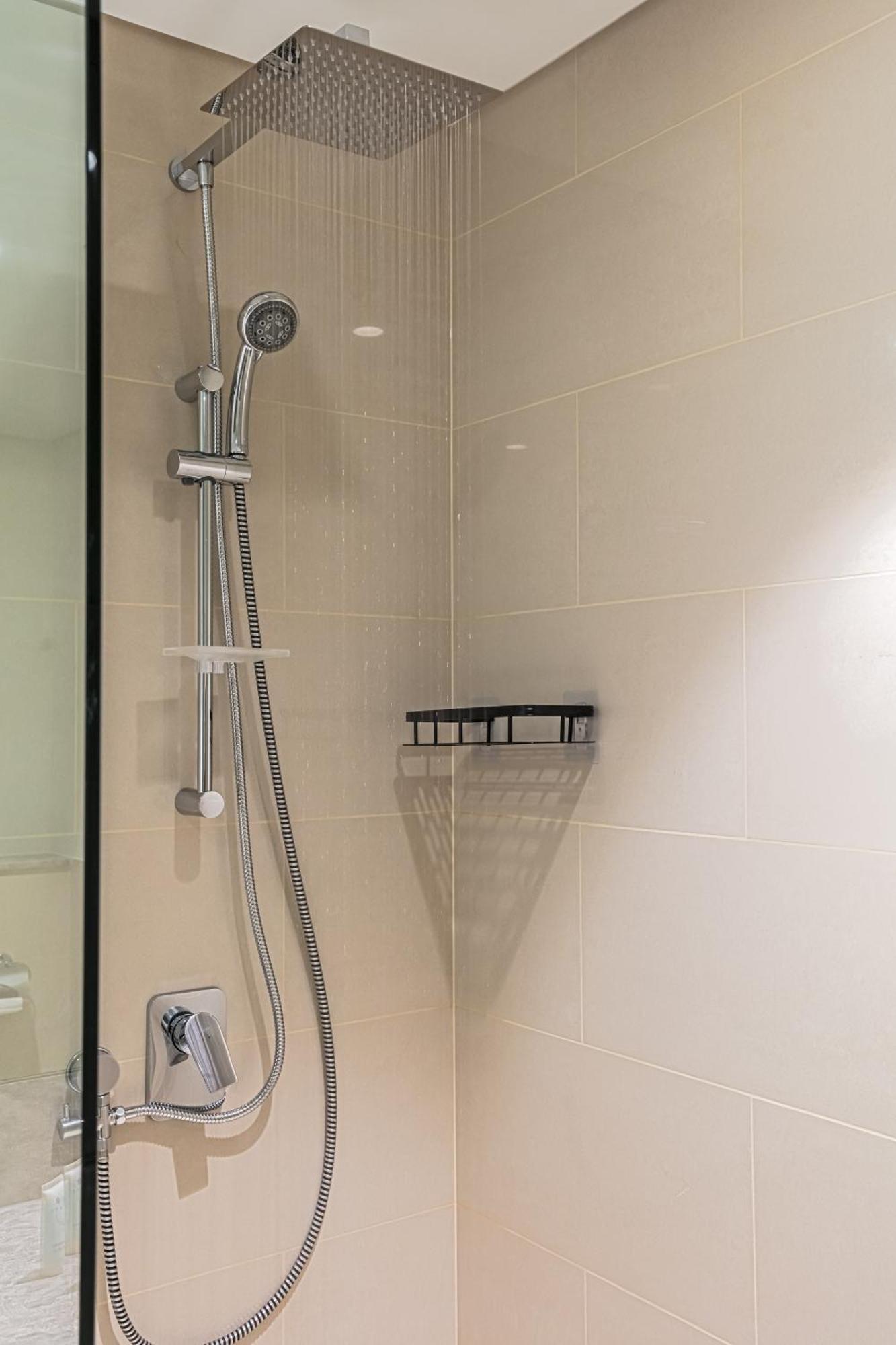 Luxurious 4br W/ Prime Burj Khalifa View *