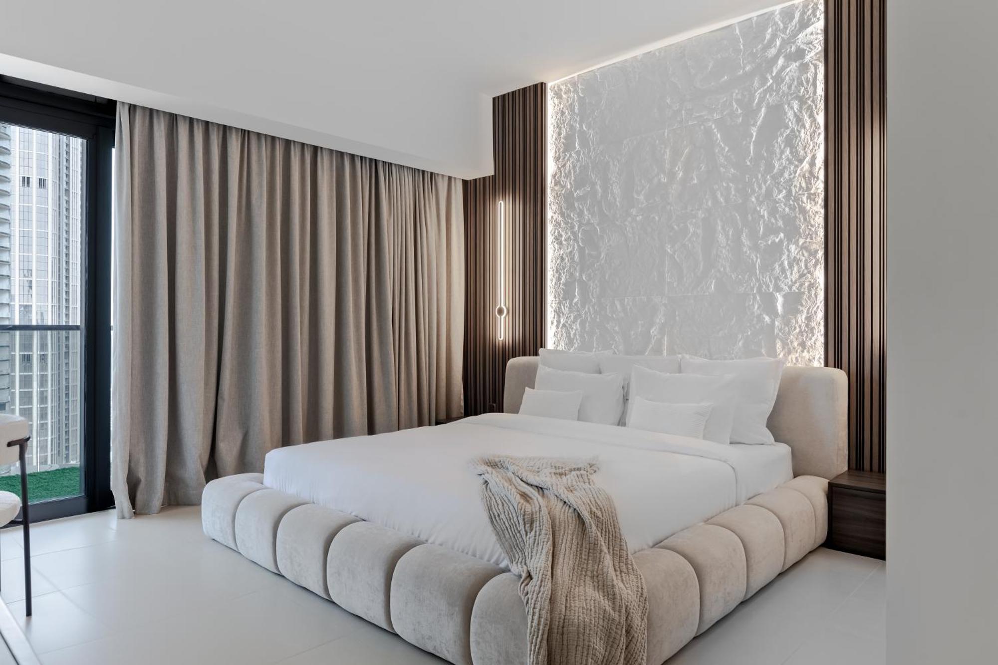 Luxurious 4br W/ Prime Burj Khalifa View Apartment *