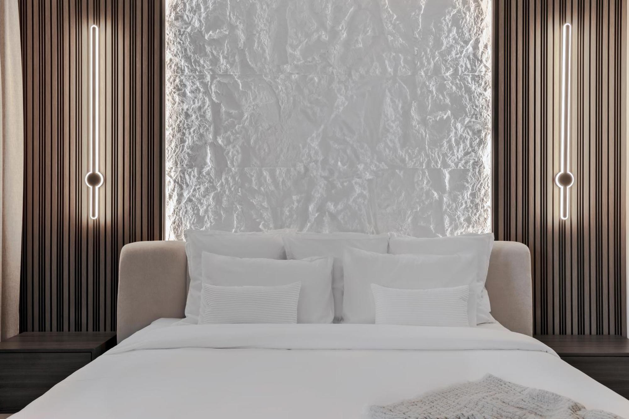 Luxurious 4br W/ Prime Burj Khalifa View *