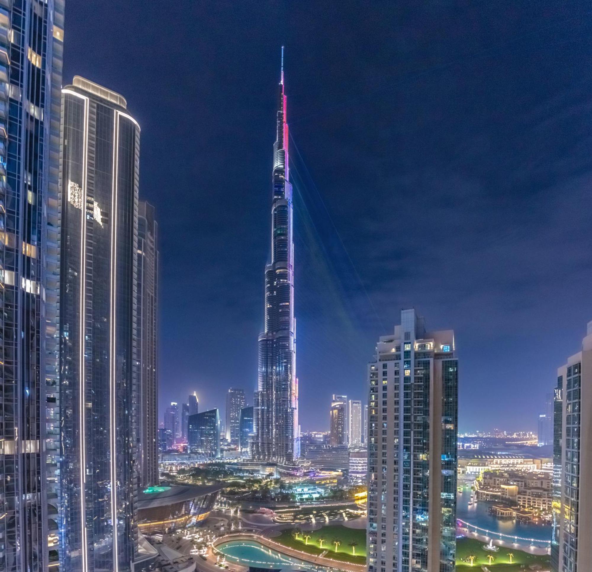 Apartment Luxurious 4br W/ Prime Burj Khalifa View Dubai