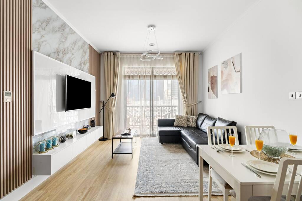 First Class 1br Stylish Sanctuary * Dubai