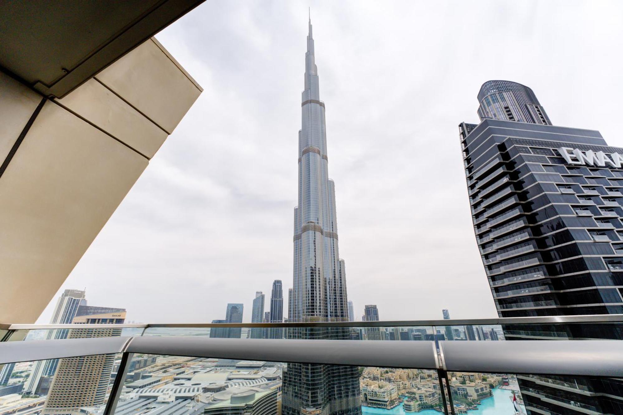 Apartment Executive Luxury At Its Finest With Views Of Burj Khalifa