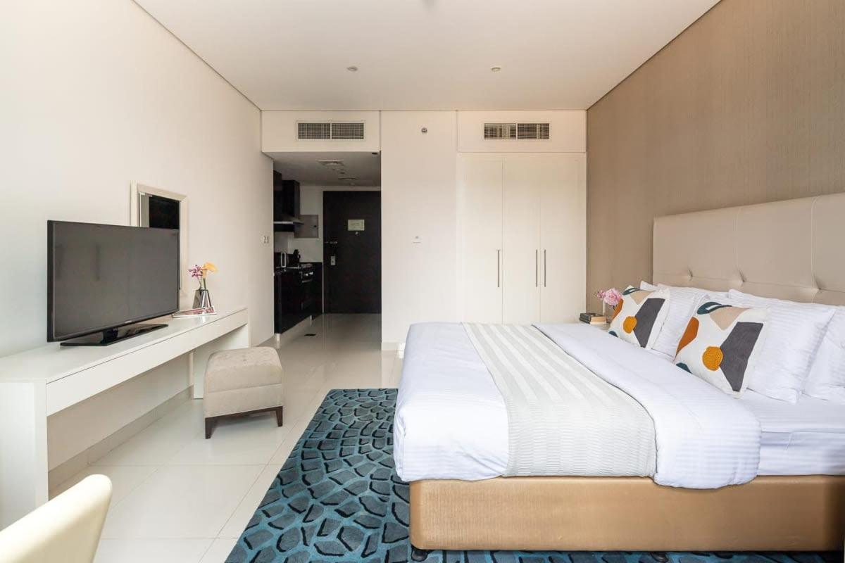 Frank Porter - Damac Cour Jardin Apartment