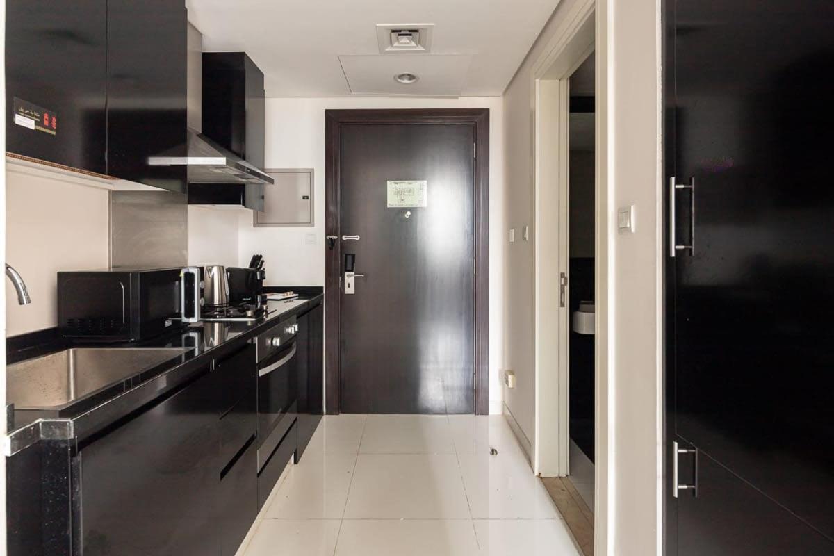 Frank Porter - Damac Cour Jardin * Dubai