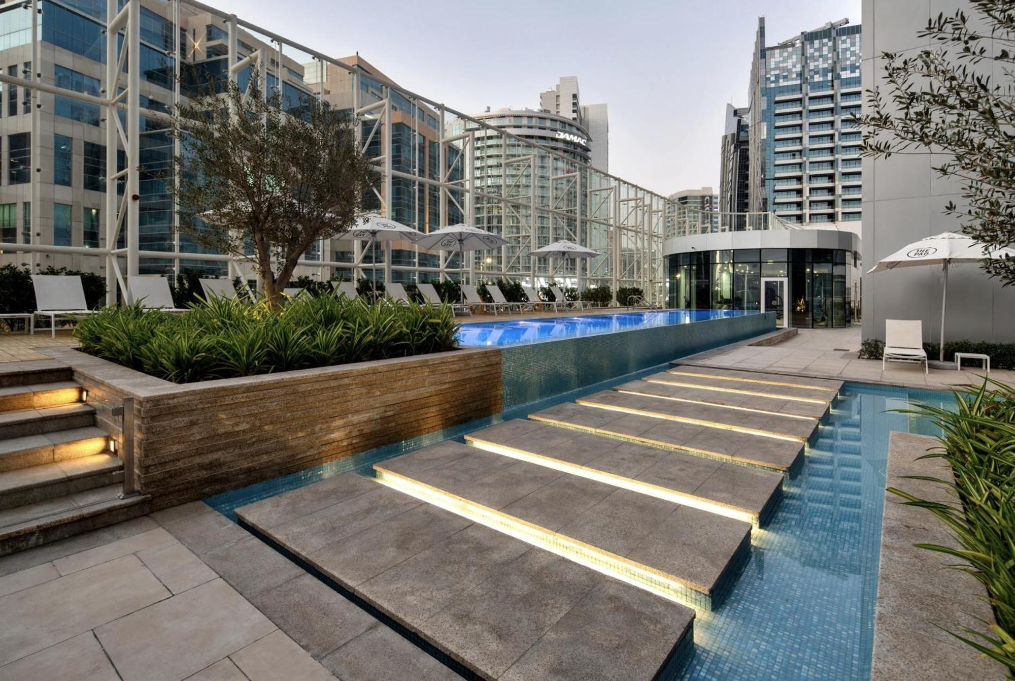 Panoramic Lux With Burj Khalifa View Apartment Dubai