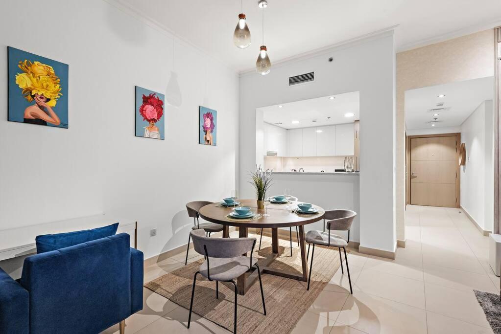 First Class 1br Skyline & Sea View Apartment