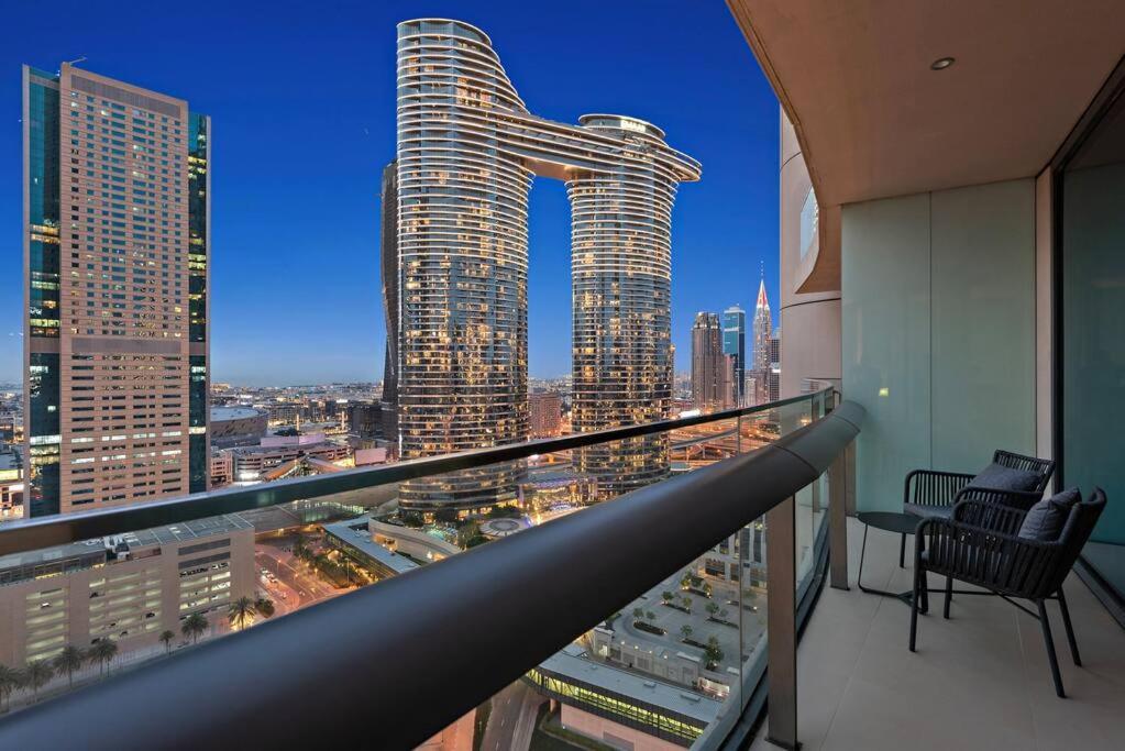 First Class 1br Skyline & Sea View Dubai