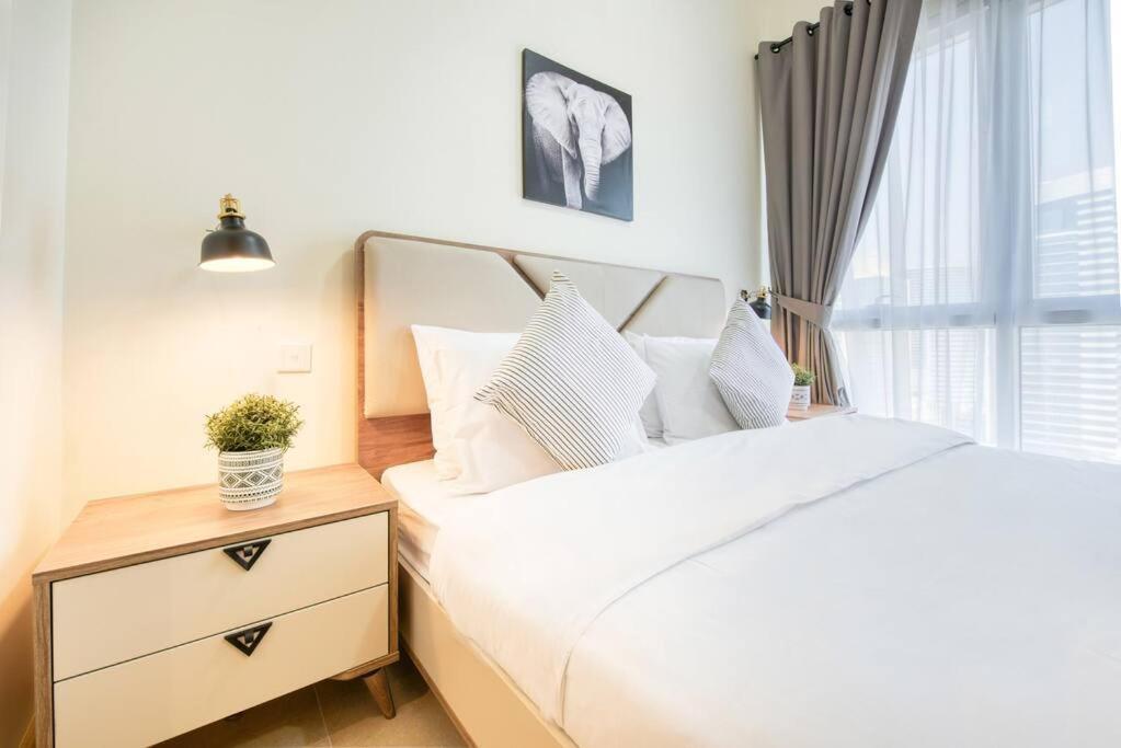 Exclusive 2br In Madison Residency - Close To Internet Metro Station Apartment
