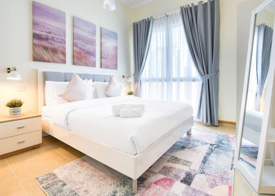 Exclusive 2br In Madison Residency - Close To Internet Metro Station