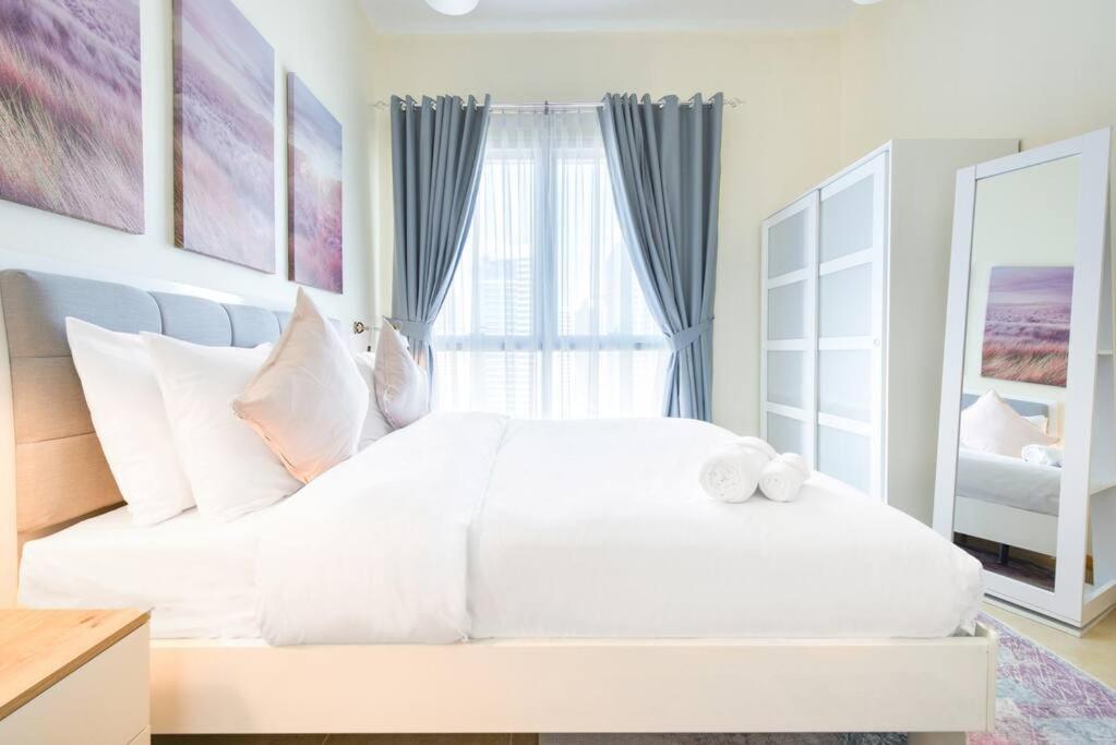 Exclusive 2br In Madison Residency - Close To Internet Metro Station