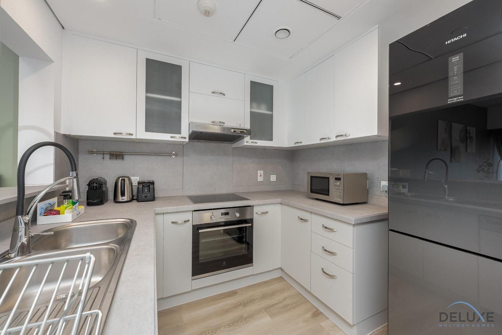 Apartment Comfortable 1br In Marina Tower, Marina By Deluxe Homes Dubai