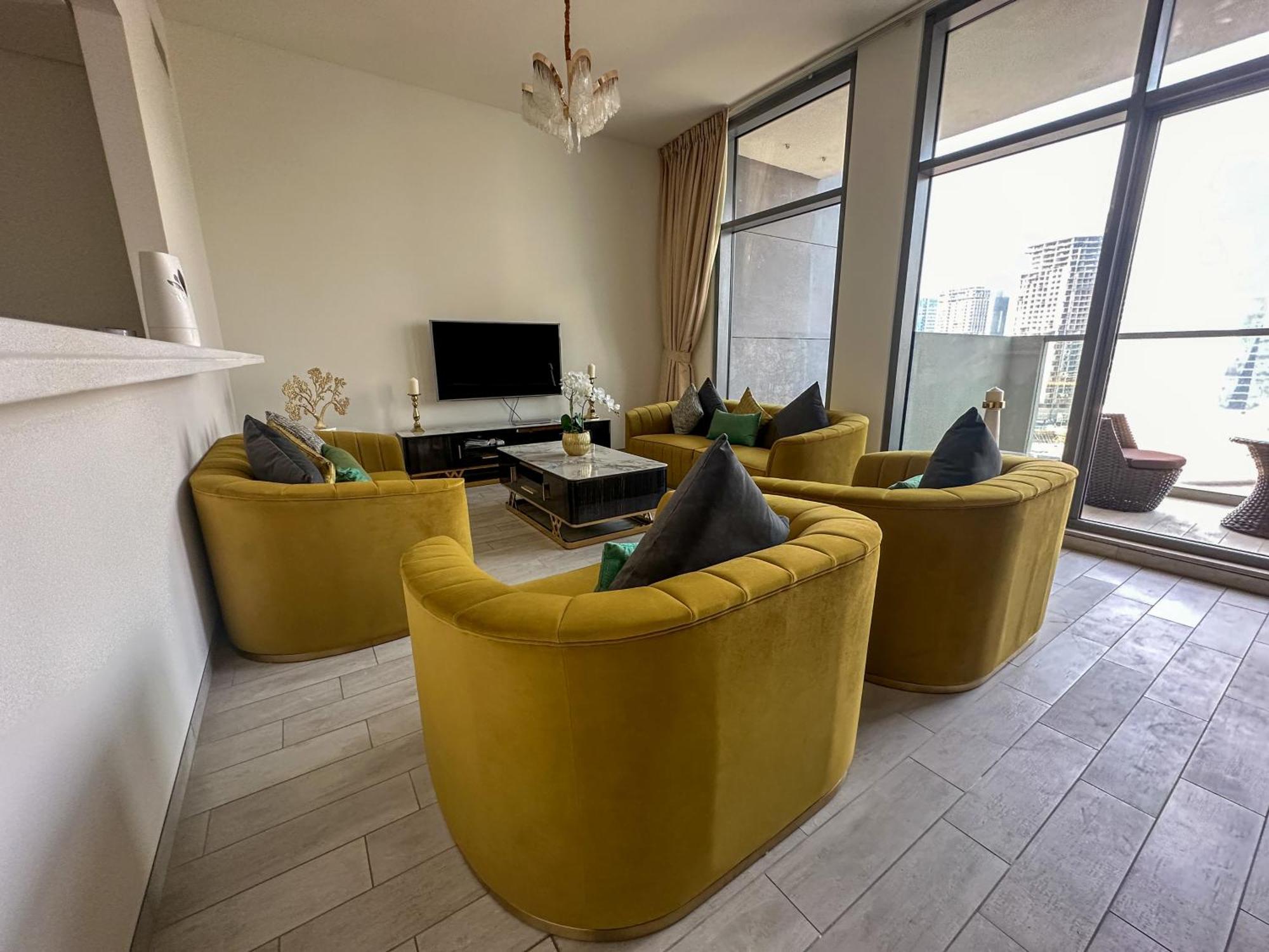 2-bedroom Unit - Business Bay * Dubai
