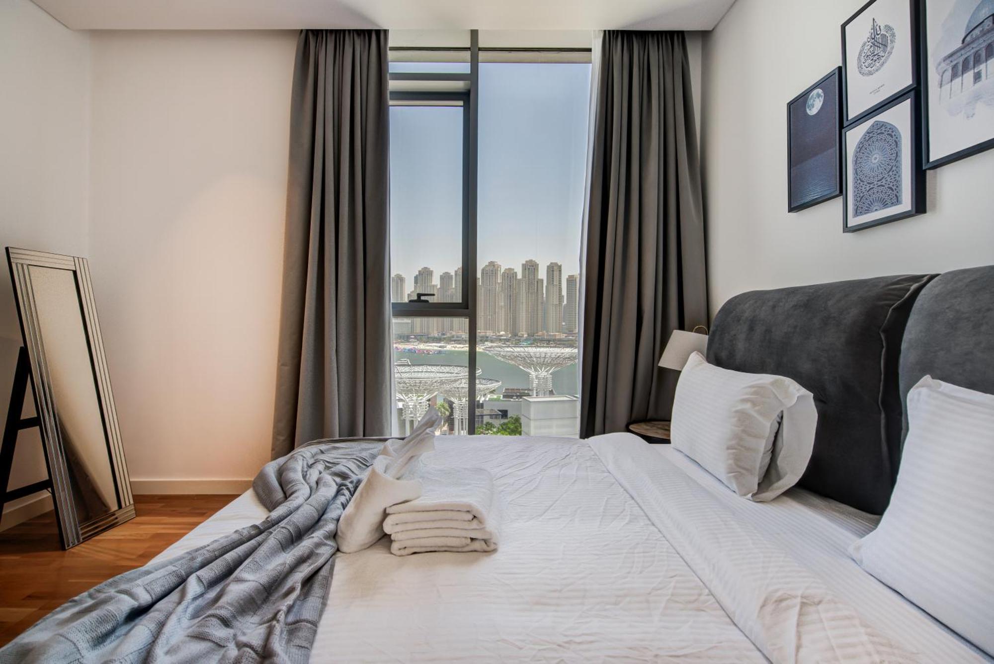 Mira Homes - Newly 2 Bedroom In Bluewaters With Sea View Apartment *