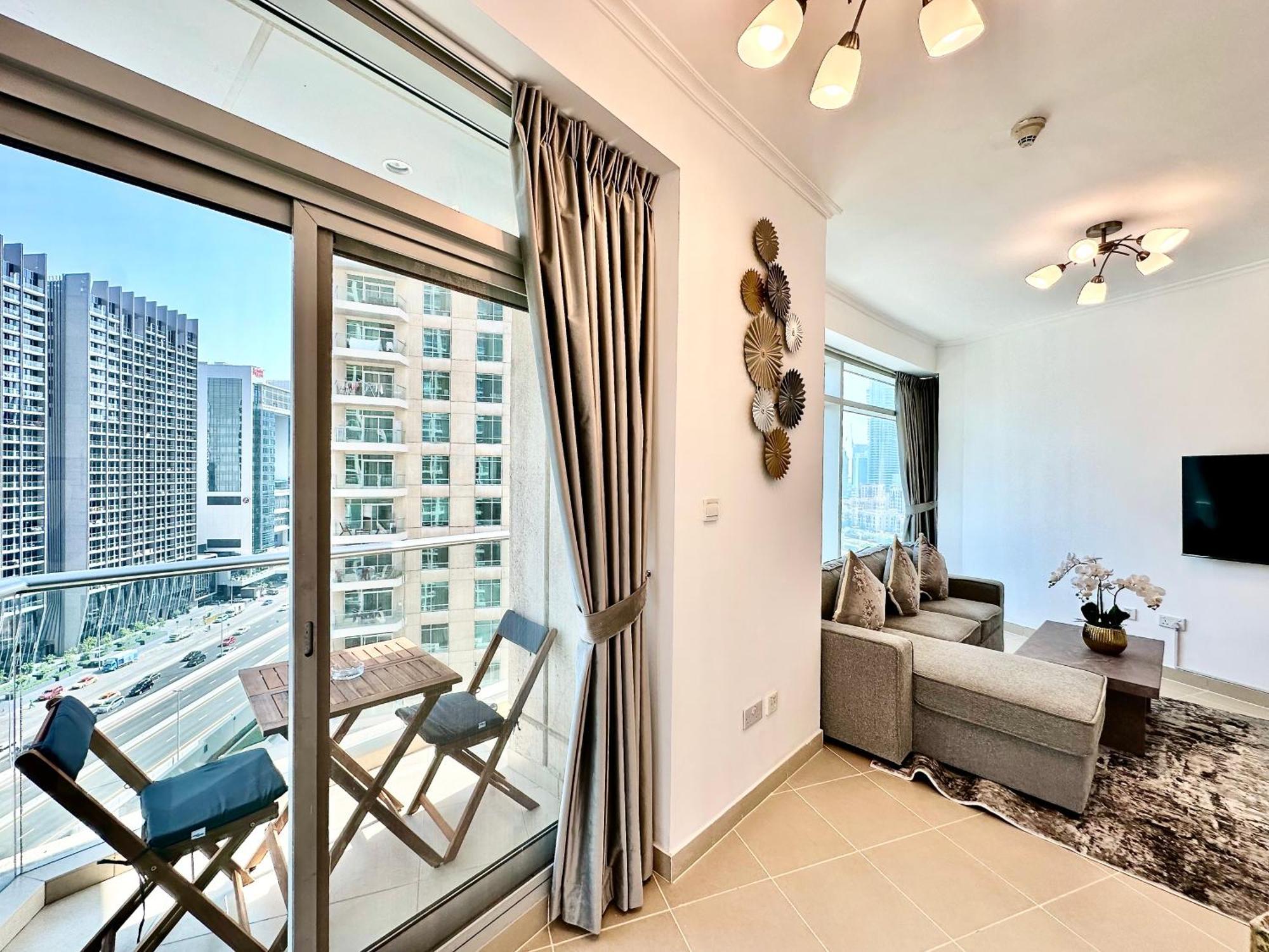 Lux I Burj Views I Views Apartment