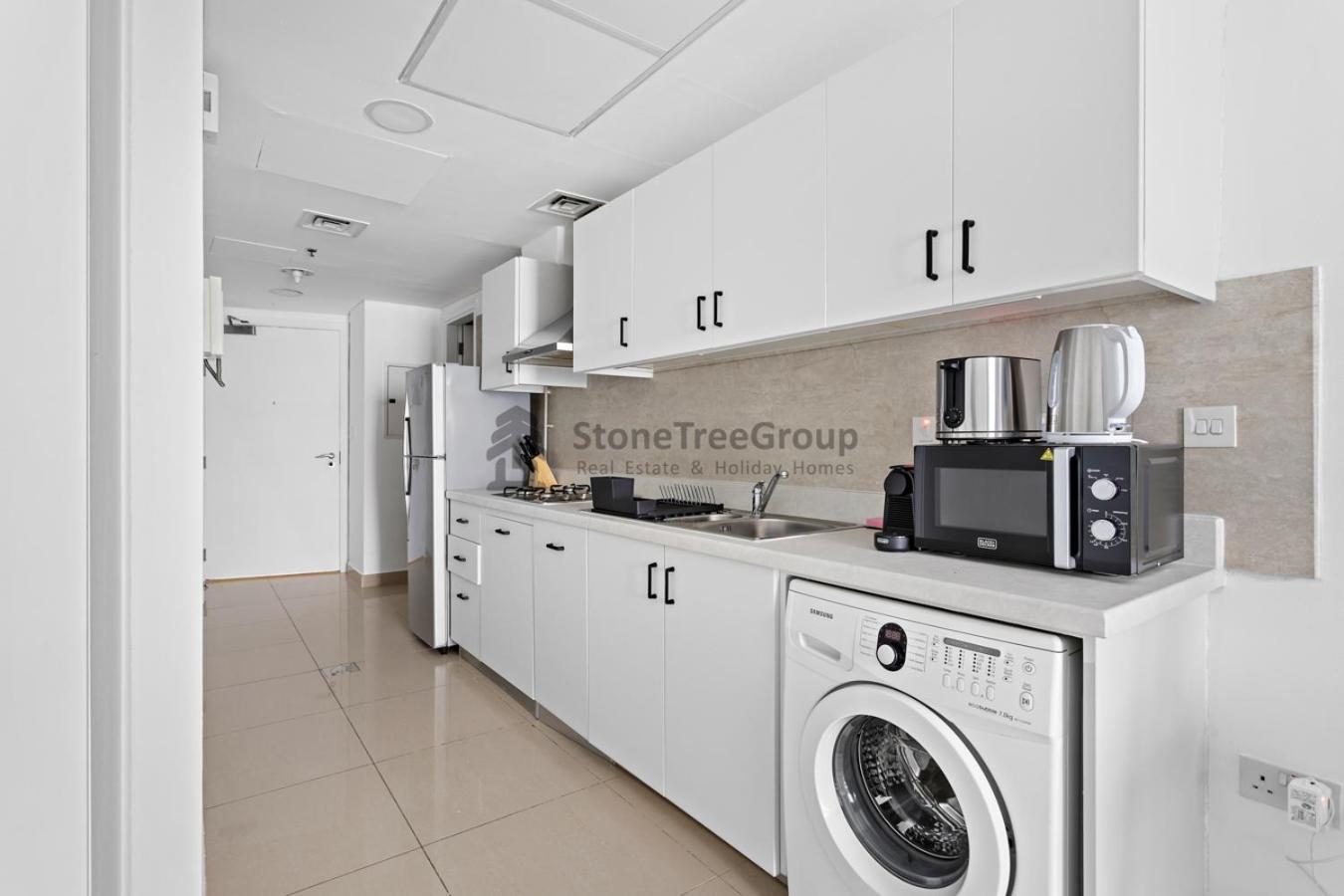 Stonetree - Park Towers - Near The Metro Apartment Dubai