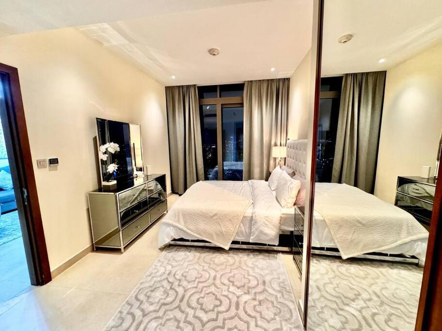Marina Gate 1 Deluxe