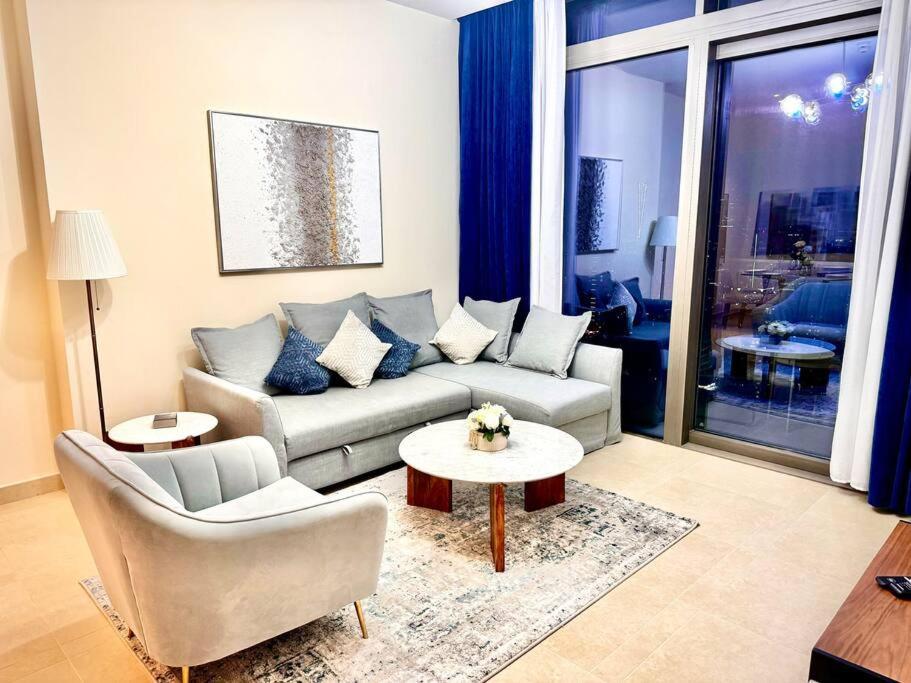 Marina Gate 1 Deluxe Apartment