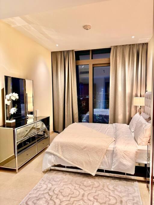 Apartment Marina Gate 1 Deluxe *