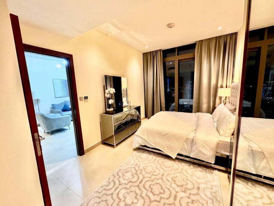 Marina Gate 1 Deluxe