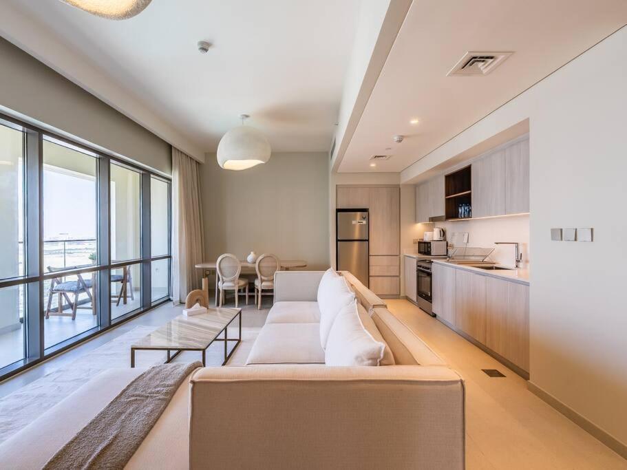 Harbourview Hideaway - 2br Creek Island Escape Apartment Dubai