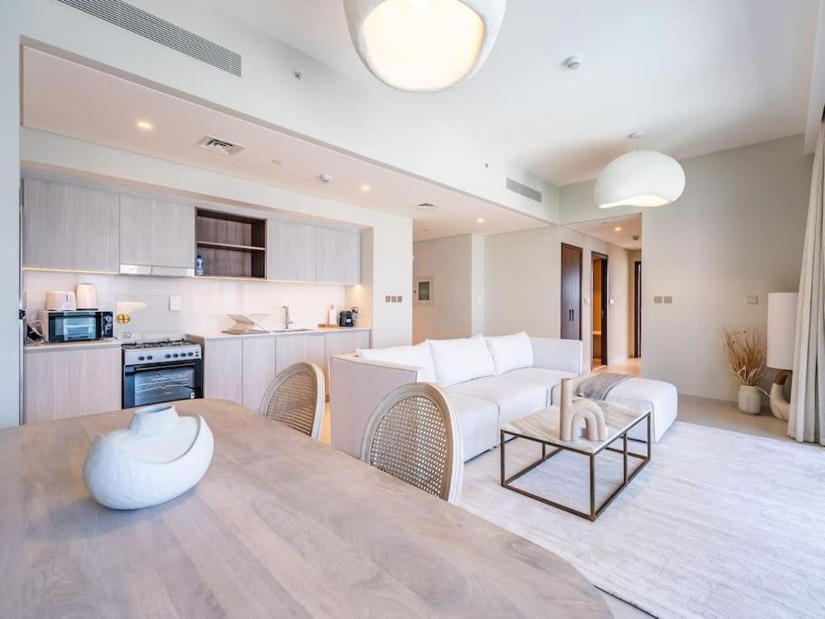 Apartment Harbourview Hideaway - 2br Creek Island Escape Dubai