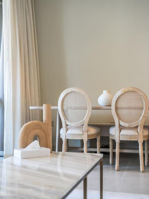 Harbourview Hideaway - 2br Creek Island Escape