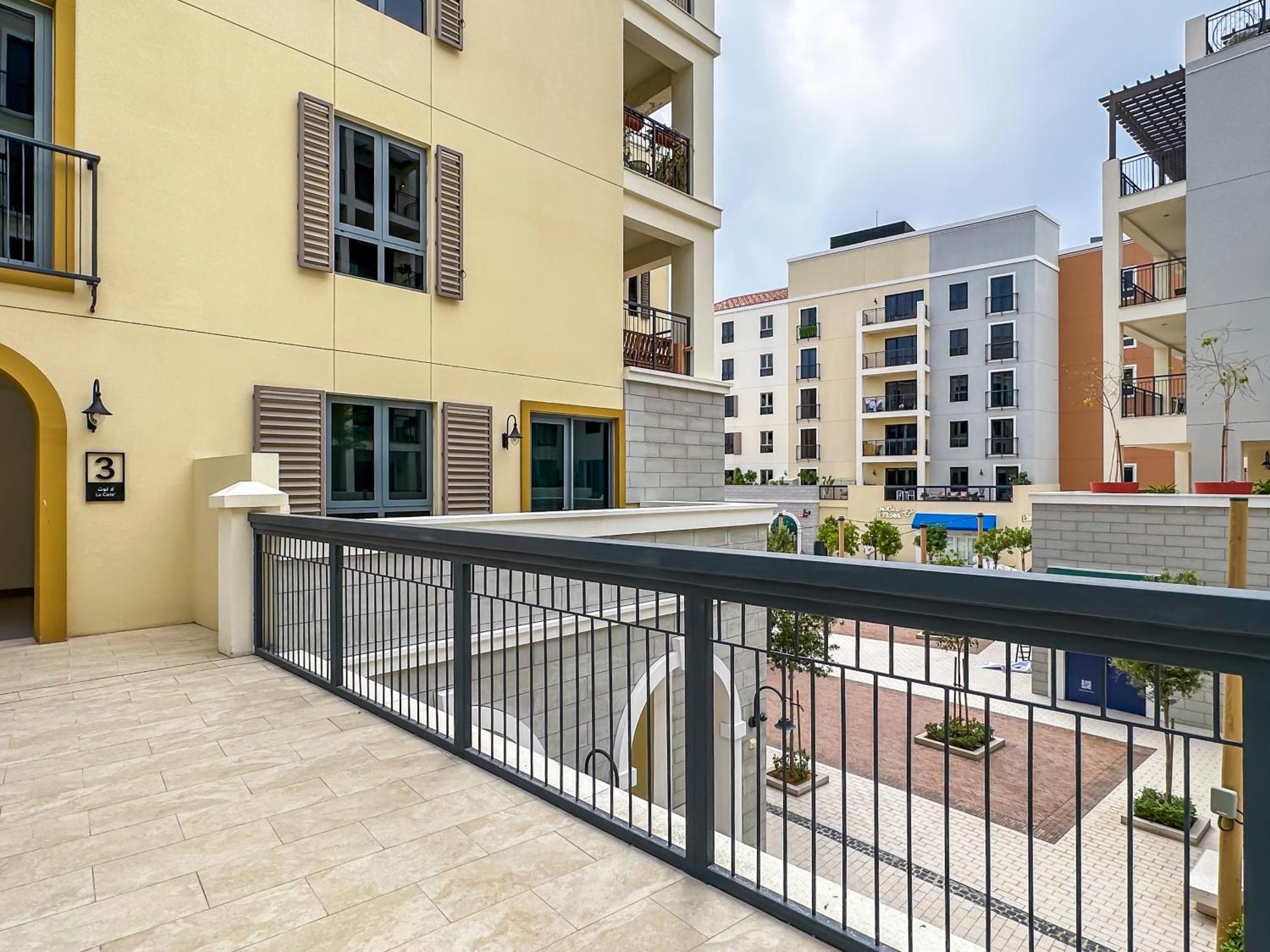 Apartment Affluent 2br With Access - La Cote