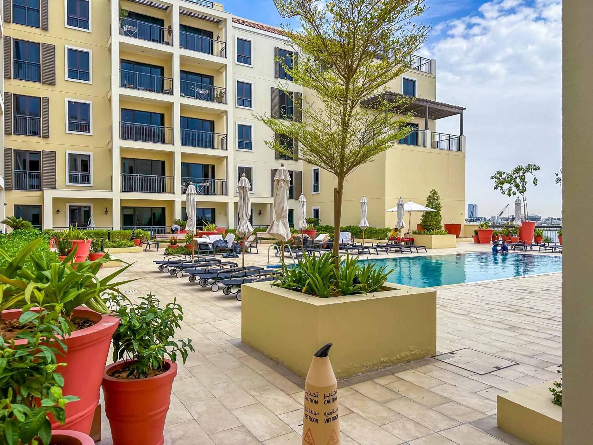 Apartment Affluent 2br With Access - La Cote Dubai